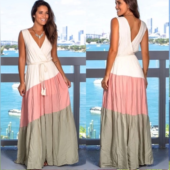 "Saved By The Dress" Colorblock Goddess Maxi, size Small, LIKE NEW - Picture 2 of 10